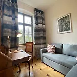 Altes Pfarrhaus Kurort Gohrisch - - Gartensauna - Parkplaetze