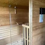 Ferienparadies Im Alten Pfarrhaus - Fewos Fuer 2 - 6 Personen - Gartensauna - Parkplaetze Papstdorf