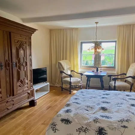 Altes Pfarrhaus * Papstdorf