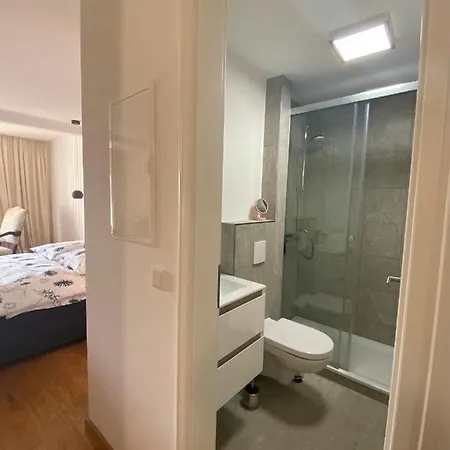 Ferienparadies Im Alten Pfarrhaus - Fewos Fuer 2 - 6 Personen - Gartensauna - Parkplaetze Appartamento Papstdorf