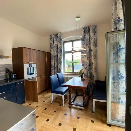 Ferienparadies Im Alten Pfarrhaus - Fewos Fuer 2 - 6 Personen - Gartensauna - Parkplaetze *