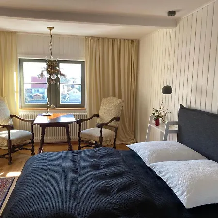 Appartamento Ferienparadies Im Alten Pfarrhaus - Fewos Fuer 2 - 6 Personen - Gartensauna - Parkplaetze *