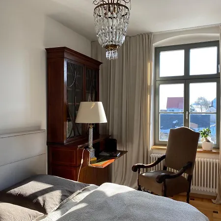 Ferienparadies Im Alten Pfarrhaus - Fewos Fuer 2 - 6 Personen - Gartensauna - Parkplaetze Appartamento