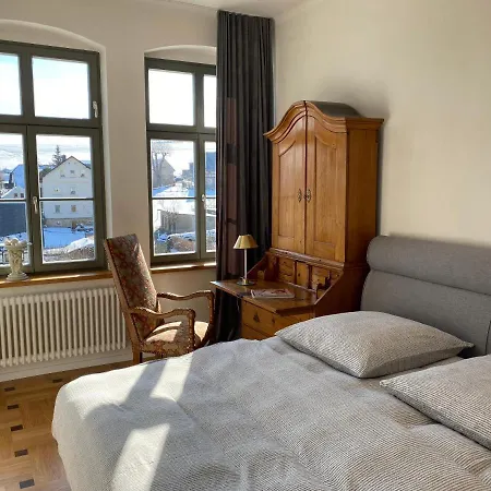 Ferienparadies Im Alten Pfarrhaus - Fewos Fuer 2 - 6 Personen - Gartensauna - Parkplaetze