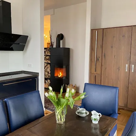 Appartamento Ferienparadies Im Alten Pfarrhaus - Fewos Fuer 2 - 6 Personen - Gartensauna - Parkplaetze *