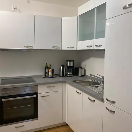 Ferienparadies Im Alten Pfarrhaus - Fewos Fuer 2 - 6 Personen - Gartensauna - Parkplaetze Appartamento *
