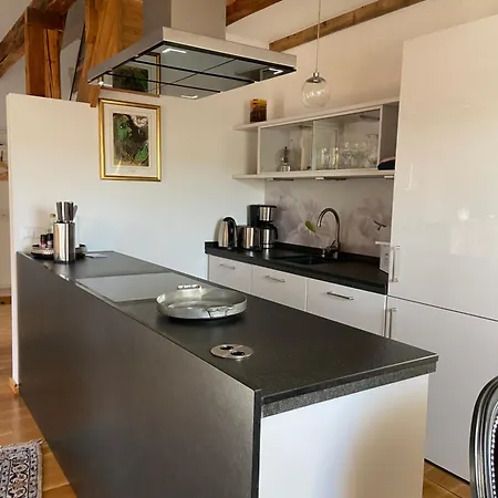 Ferienparadies Im Alten Pfarrhaus - Fewos Fuer 2 - 6 Personen - Gartensauna - Parkplaetze Papstdorf